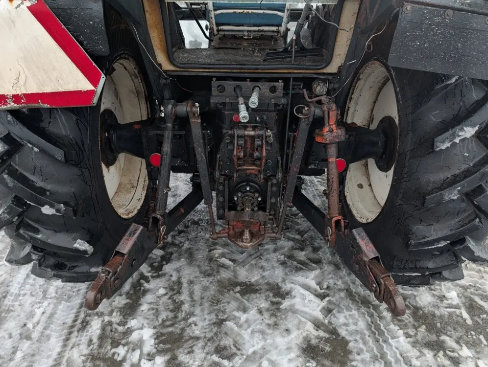 Ursus 385 De Luxe traktori / Takaveto - hyvät renkaat - Katso video!