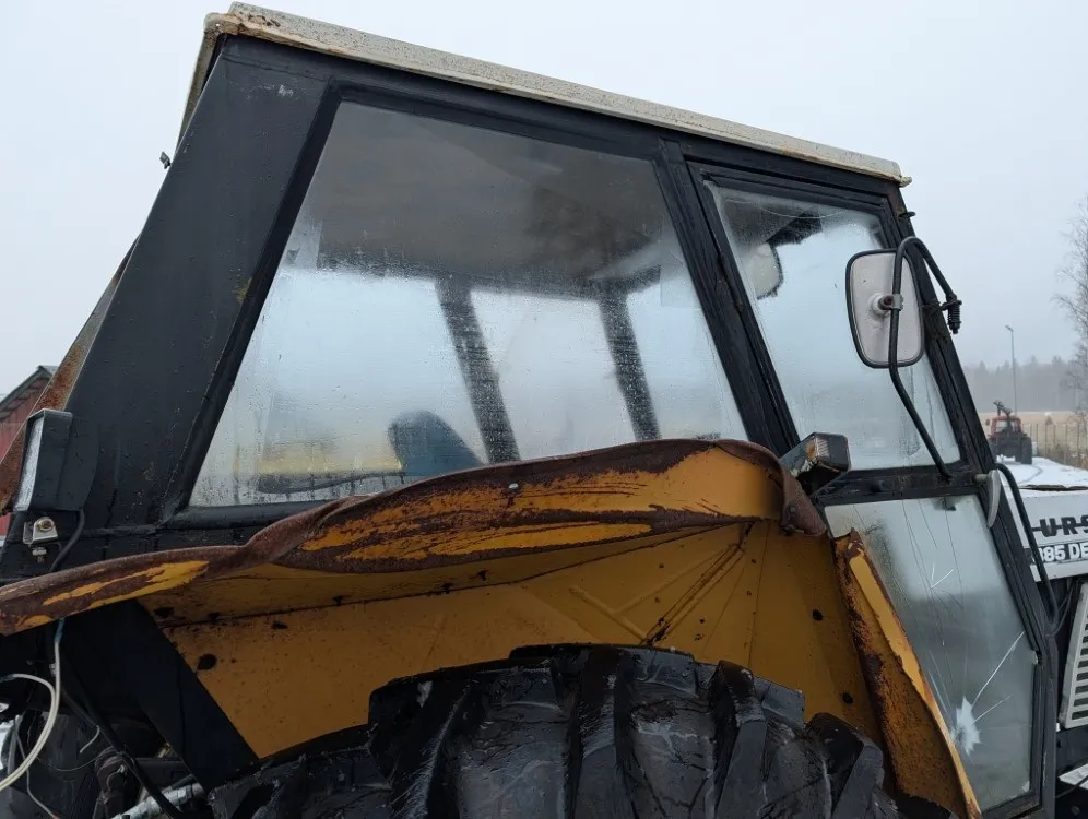 Ursus 385 De Luxe traktori / Takaveto - hyvät renkaat - Katso video!