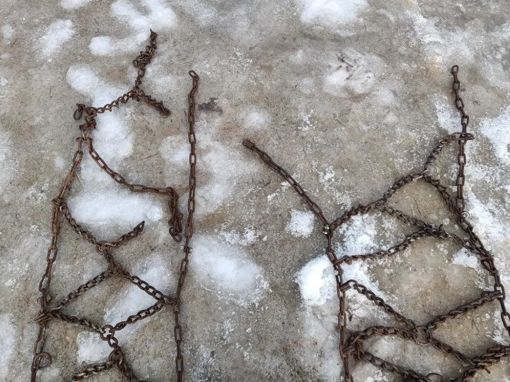 Lumiketjupari traktoriin - 8 mm / Hieman eri kokoiset