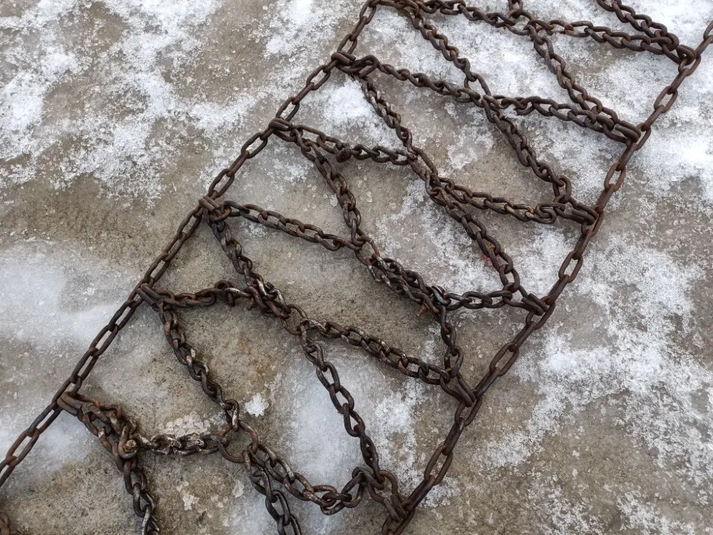 Lumiketjupari traktoriin - 8 mm / Hieman eri kokoiset