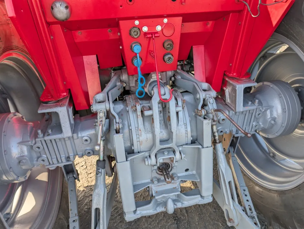 Massey Ferguson 590 traktori / Uudet renkaat, siisti kone, katso video!