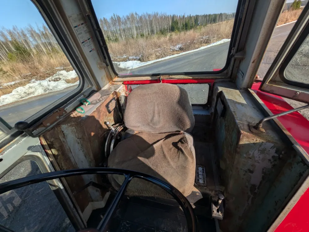 Massey Ferguson 590 traktori / Uudet renkaat, siisti kone, katso video!