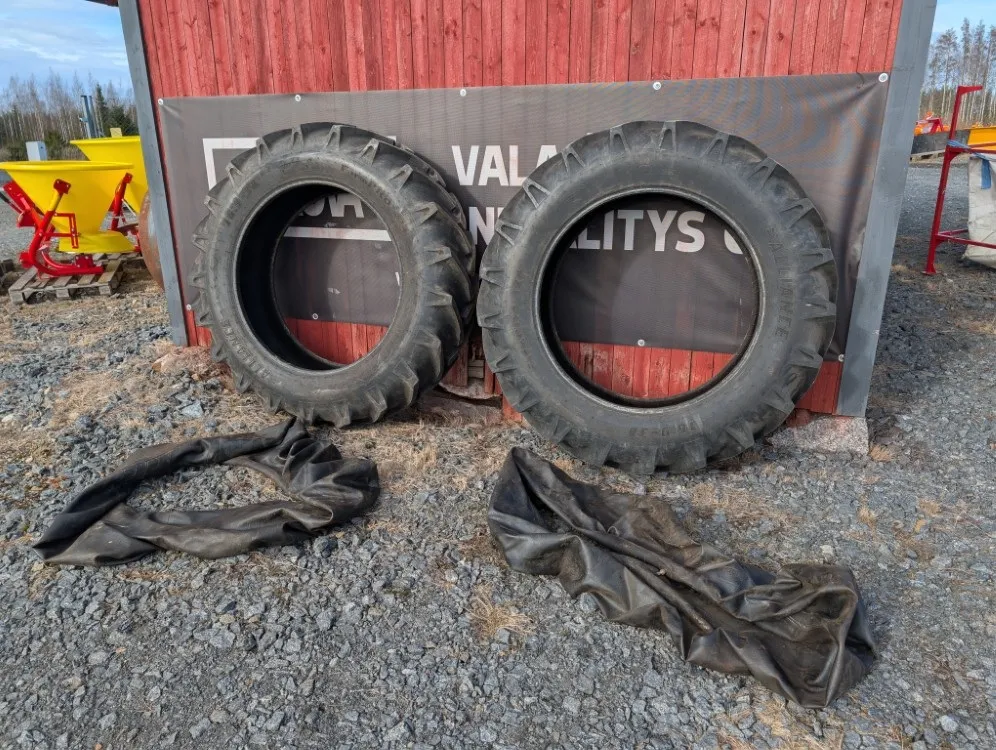 Alliance renkaat 16.9x38 traktoriin / sisärenkailla - 12PR - hyväkuntoiset