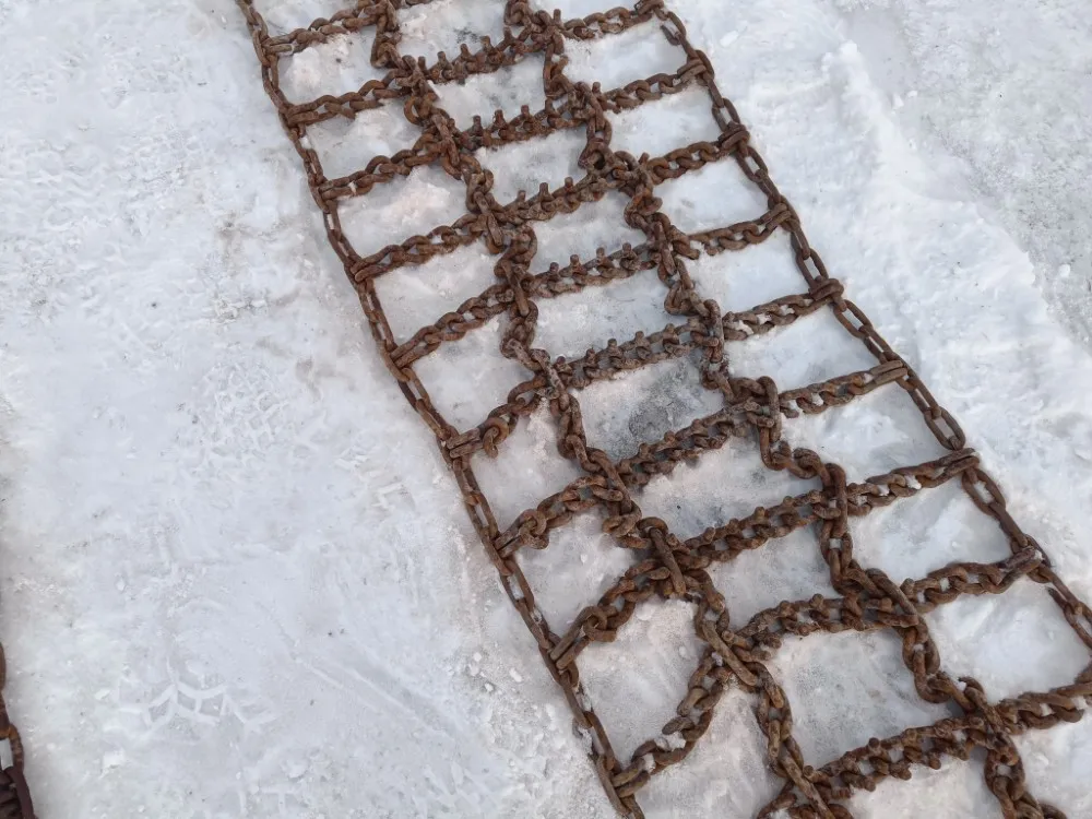 Piikkiketjut 12.4x24, vahvuus 9 mm / Todella hyväkuntoiset!