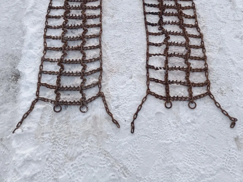 Piikkiketjut 12.4x24, vahvuus 9 mm / Todella hyväkuntoiset!